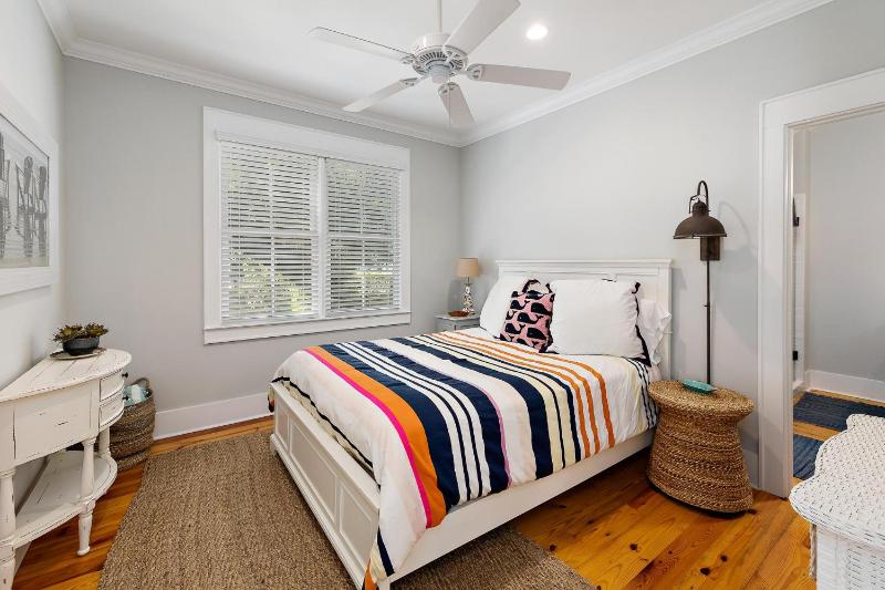 1052 Village Oaks Lane - image 14