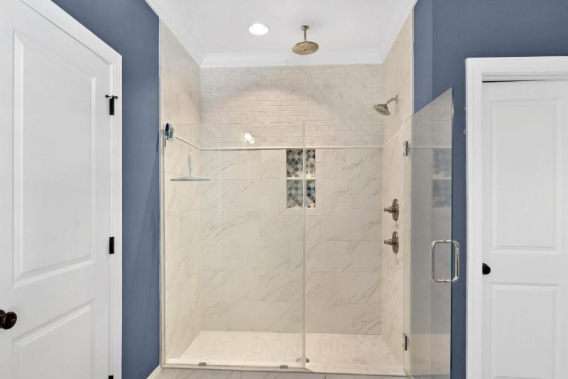 11 Orchard Road - image 27
