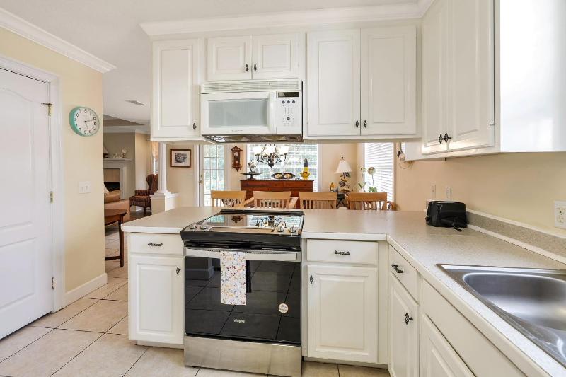 162 Toluca Lane - image 12