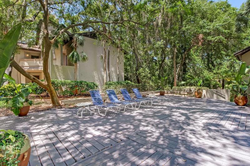 2351 Courtside Villas - image 34