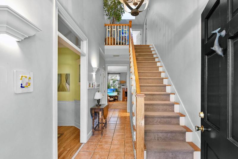 321 Broadway Street - image 10