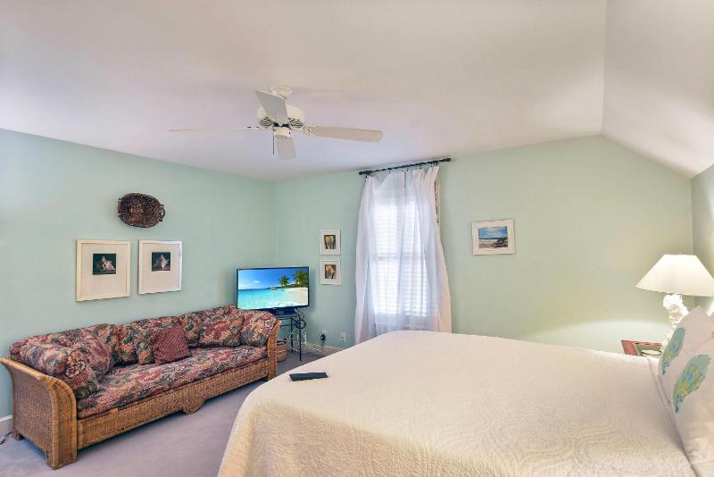 321 Broadway Street - image 25