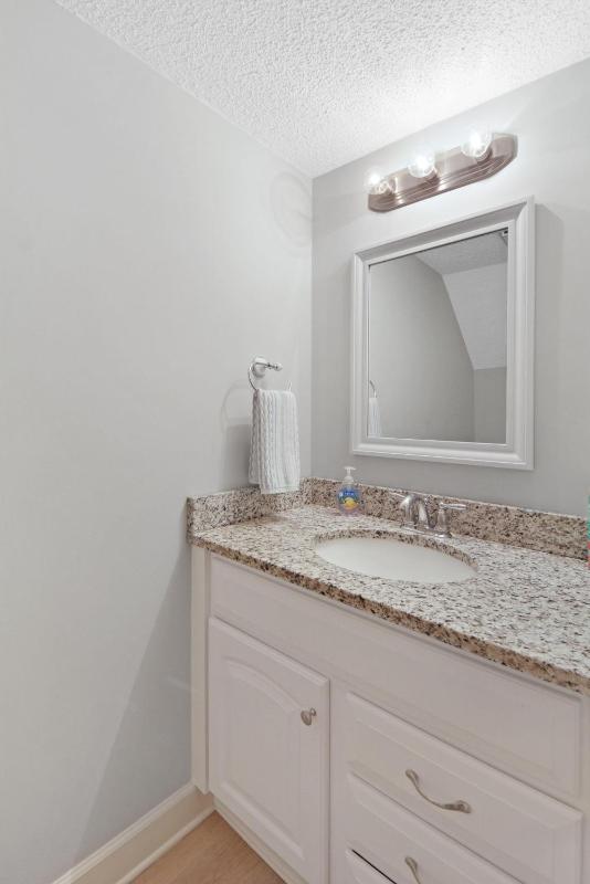 Coral Cottage - image 13