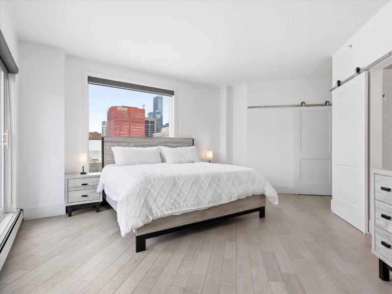 Central & Secure Downtown YEG Condo w UG Parking - image 22