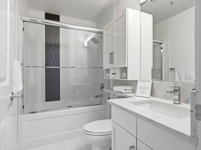 Central & Secure Downtown YEG Condo w UG Parking - image 24