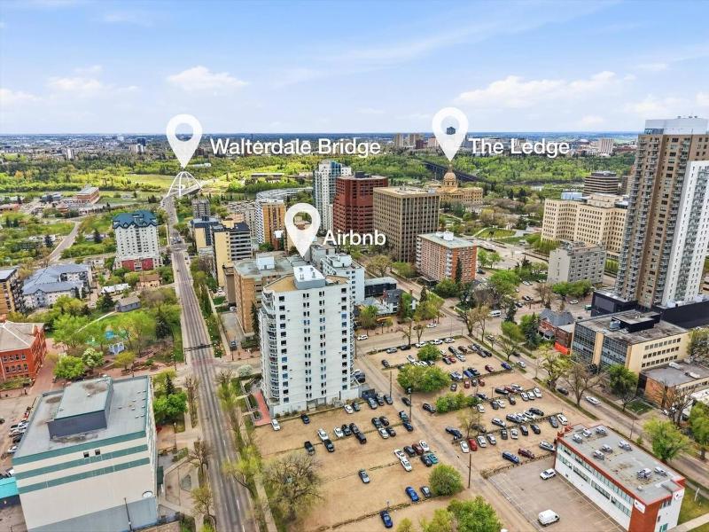 Central & Secure Downtown YEG Condo w UG Parking - image 28
