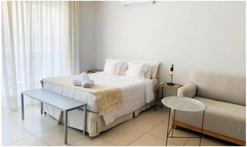 Charming Loft - image 9