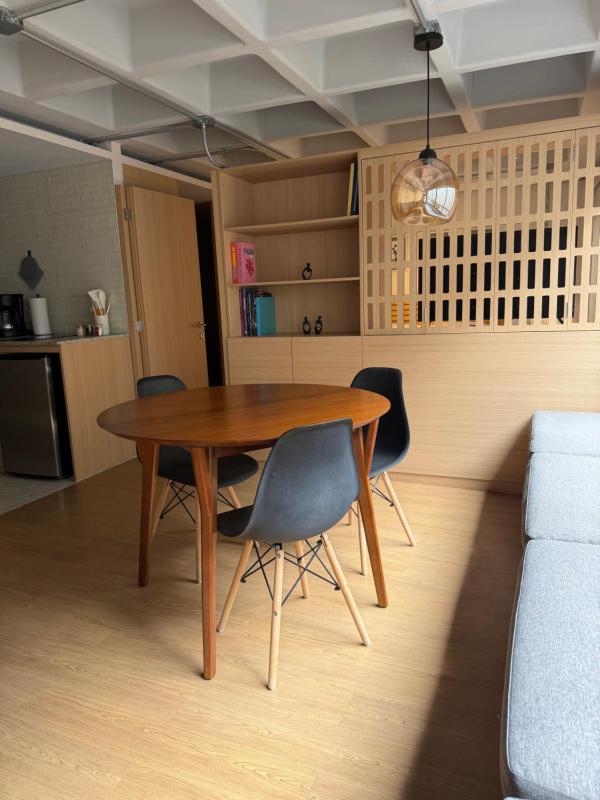Praga Suites 4 Cozy 1BR Great Location Fast WiFi - image 3