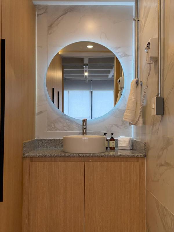 Praga Suites 6 New Cozy 1BR Unbeatable Location - image 9
