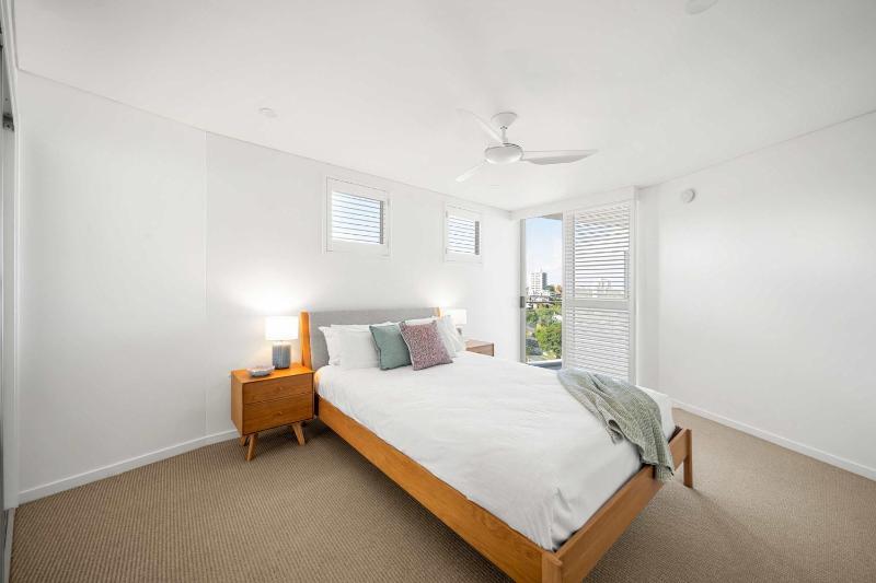 Providence Oceanview Escape with Shared Pool & Spa - image 38