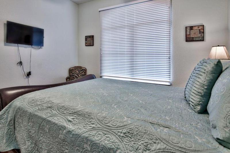 Siesta Palms - image 30
