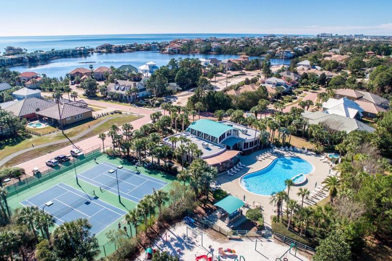 Siesta Palms - image 36