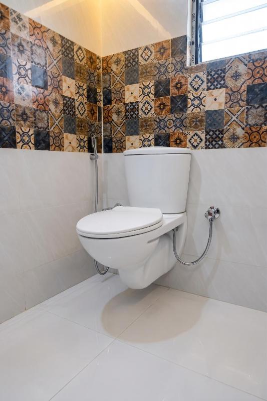 Astoria House - image 14