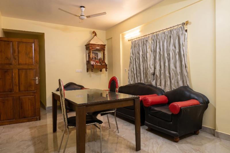 Astoria House - image 5