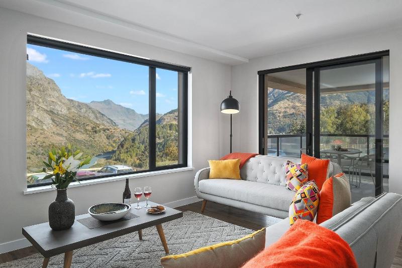 Shotover River Hideaway-1 Bed - image 1