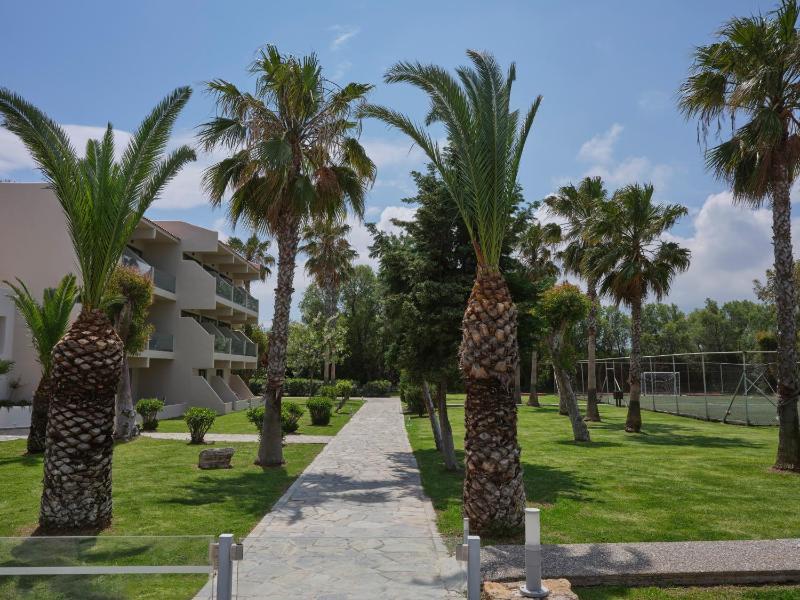 Atlantica Thalassa Hotel - image 7