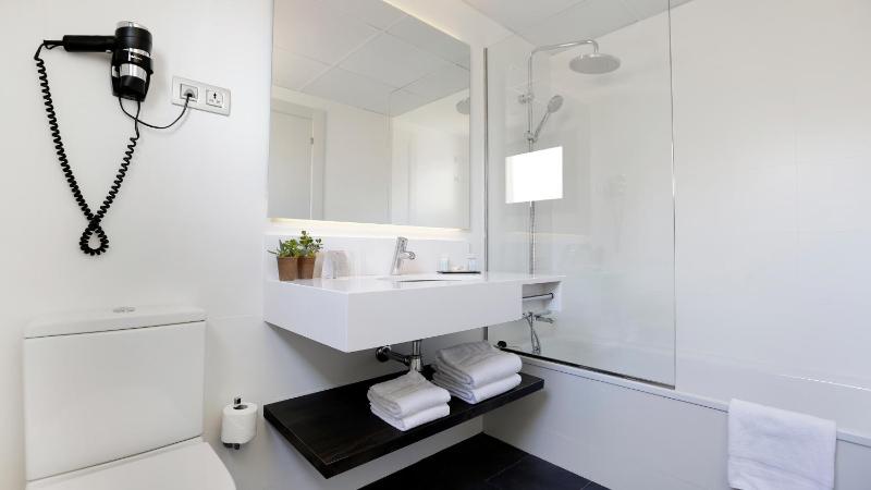 Triple Room image 3