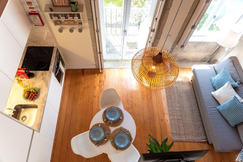 BmyGuest - Almada Loft Apartment - image 23