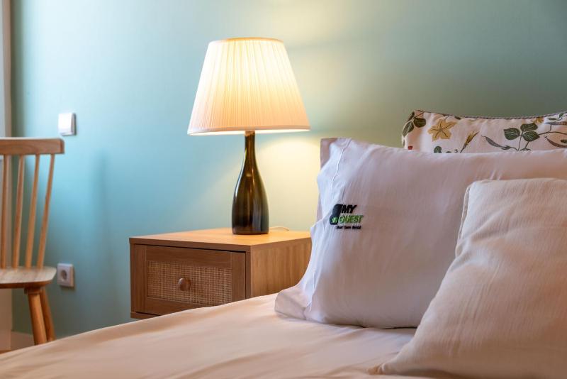 BmyGuest - Almada Loft Apartment - image 15