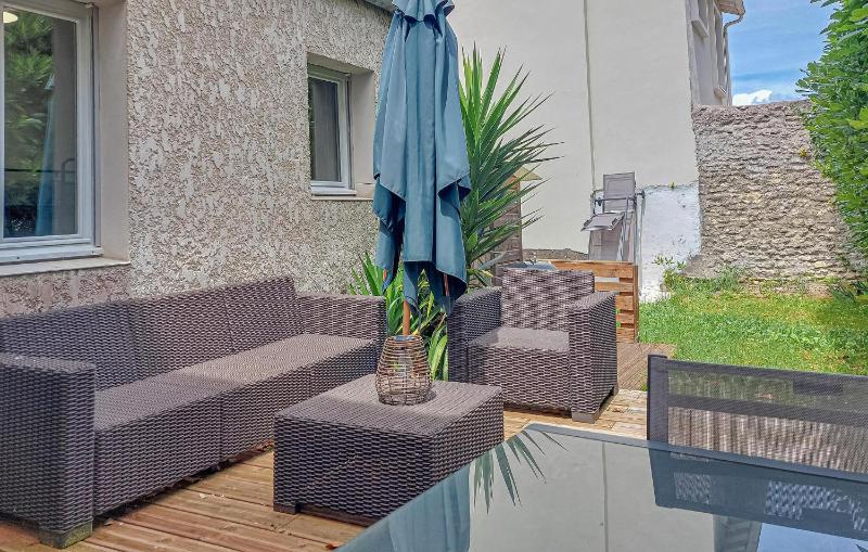 Appartement Proche Plage - image 23