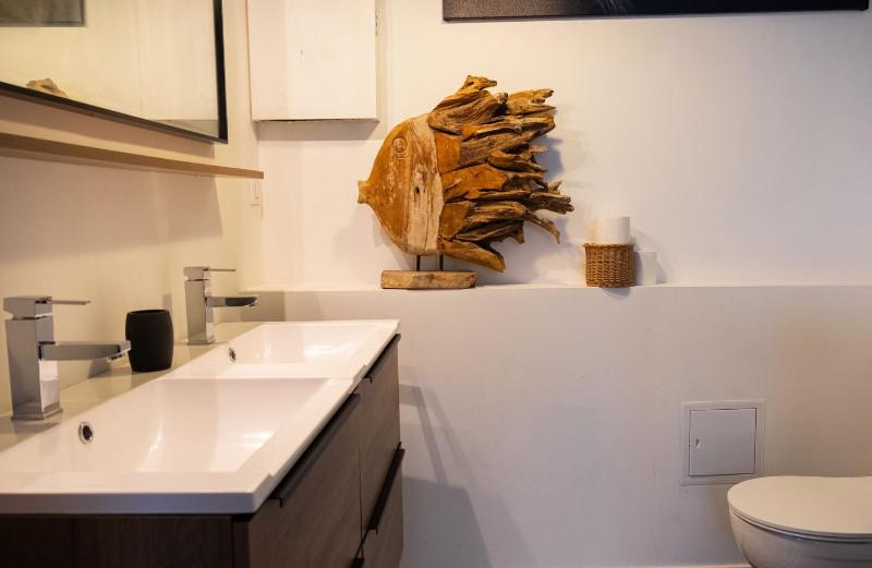 Appartement en centre ville Jacuzzi & parking - image 16