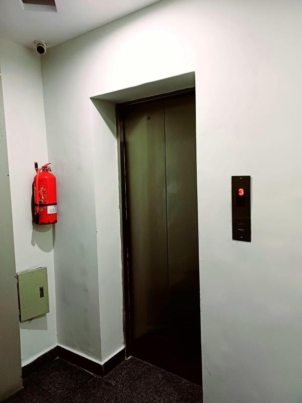 Comfortable 1 Bedroom Apartment in Bahria Town - image 10