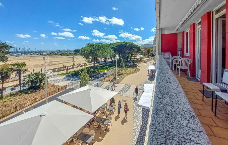 2 Bedroom Awesome Apartment In Royan - image 10