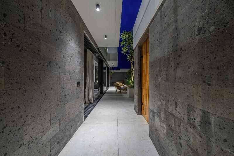 Villa Memoria - Stylish 4BR Luxury Villa in Umalas - image 11