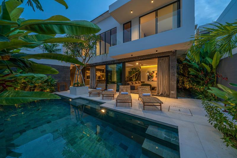 Villa Memoria - Stylish 4BR Luxury Villa in Umalas - image 47