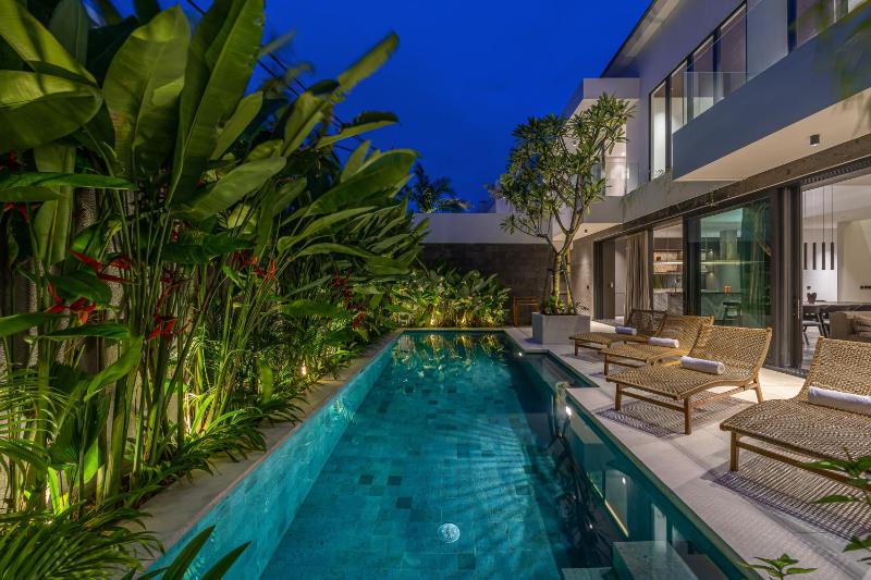 Villa Memoria - Stylish 4BR Luxury Villa in Umalas - image 34