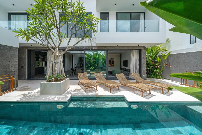 Villa Memoria - Stylish 4BR Luxury Villa in Umalas - image 29