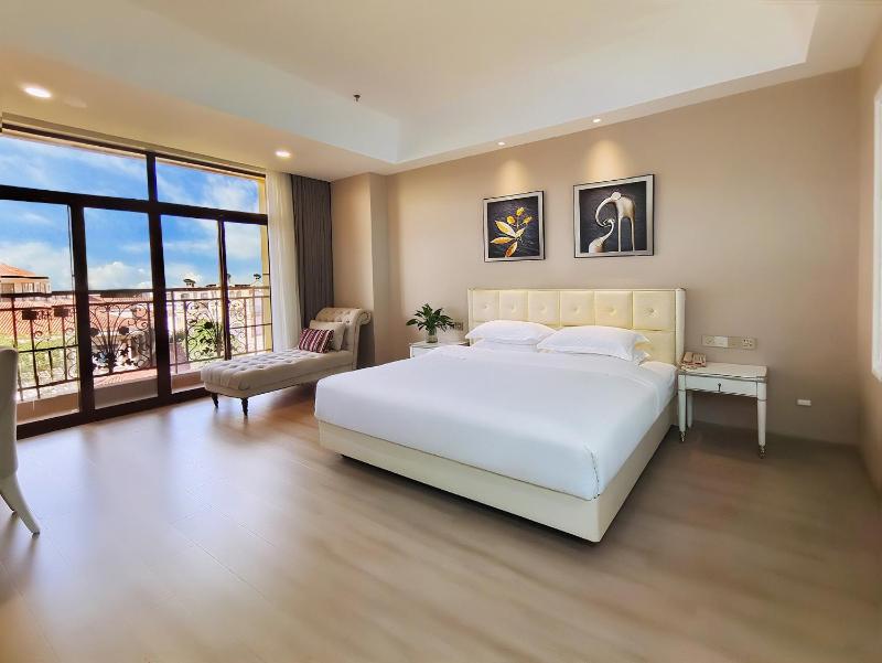Suning Universal Hotel - image 20