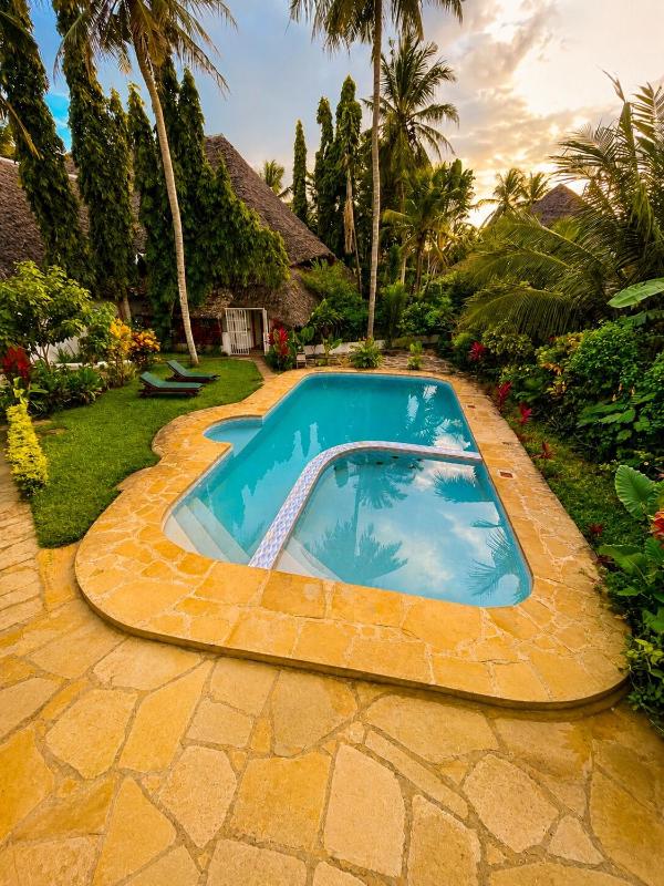Cozy stays by jullie- Diani studio - image 4