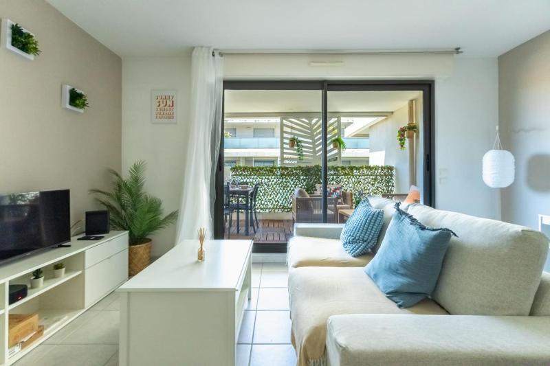 Plage à 20 m - Grande terrasse - Parking privé - image 21