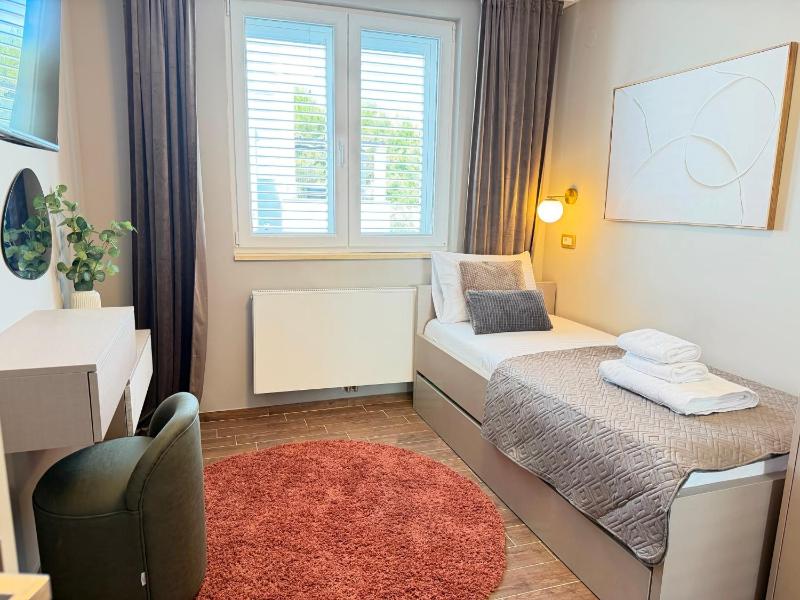 CROWONDER Villa Idassa with Swimming Pool and Jacuzzi - CROWONDER LUXURY RENT - image 3