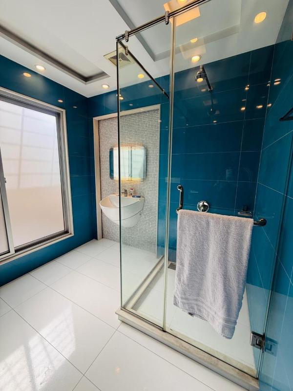 Experience Comfort and Class Modern 3 Bed First Floor in DHA Phase 4 Lahore - image 7