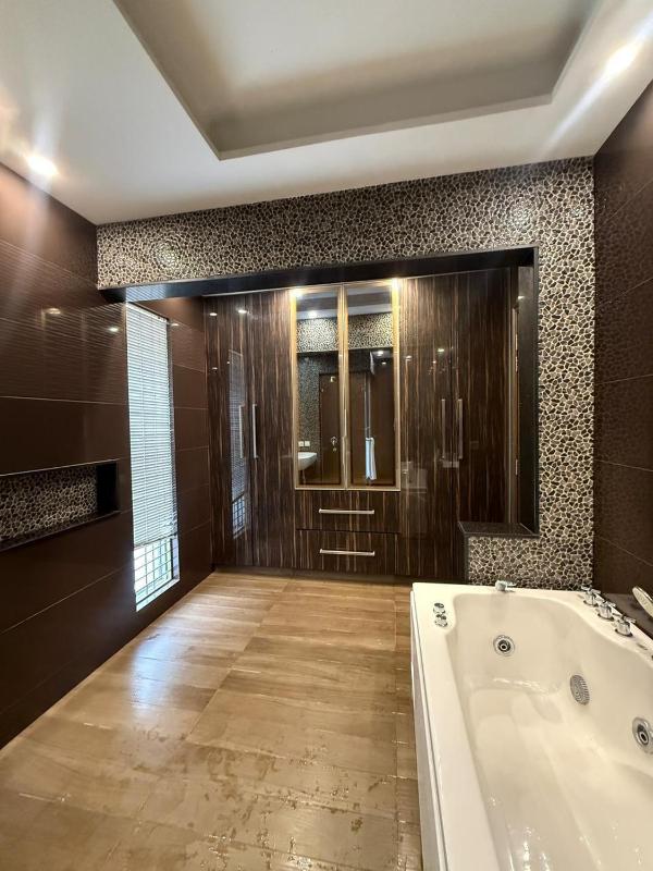 Experience Comfort and Class Modern 3 Bed First Floor in DHA Phase 4 Lahore - image 5