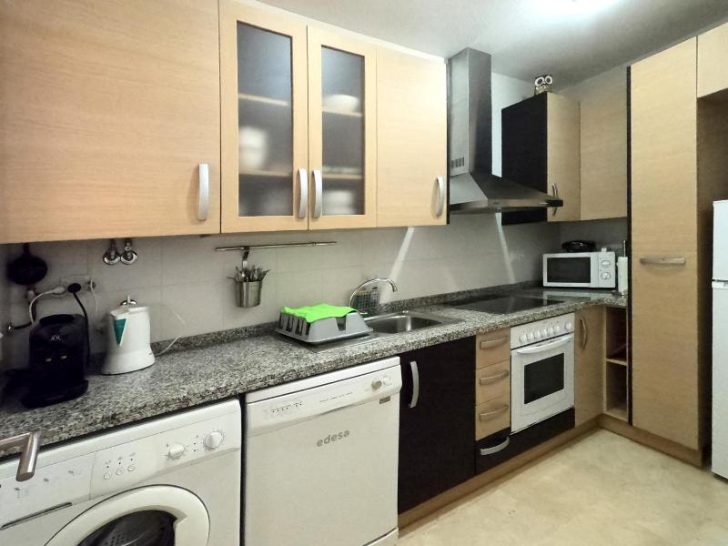 1245 Las Ramblas - image 7