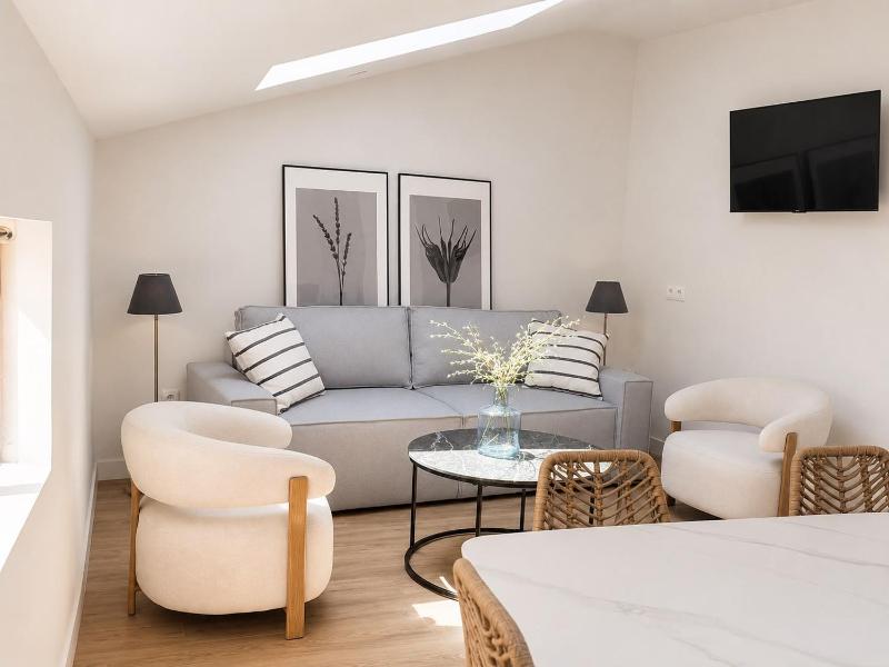 Unisierra Suite Apartments - image 15