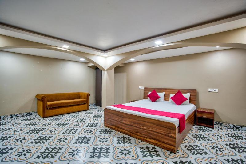 Aveeno Resort with Swimming Pool and Jacuzzi Near Calangute and Baga - image 43