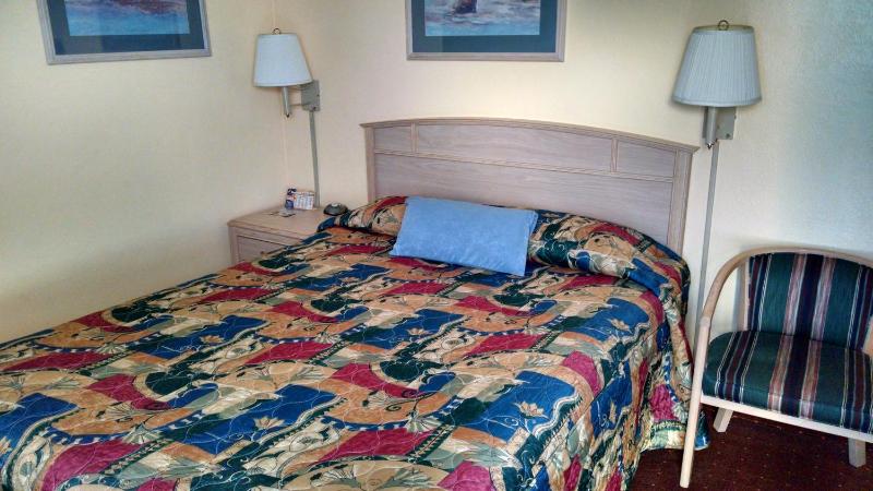 Queen Room image 1