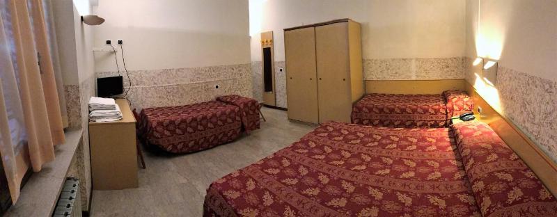 Quadruple Room image 1