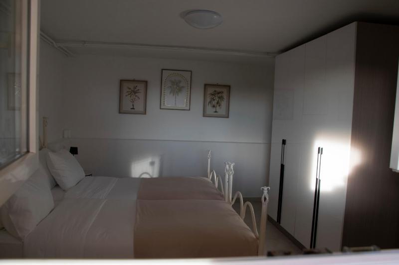 Private Sunny Hills Apartment - image 12