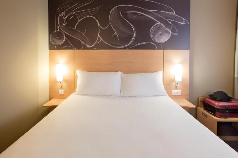 Standard Double Room image 1