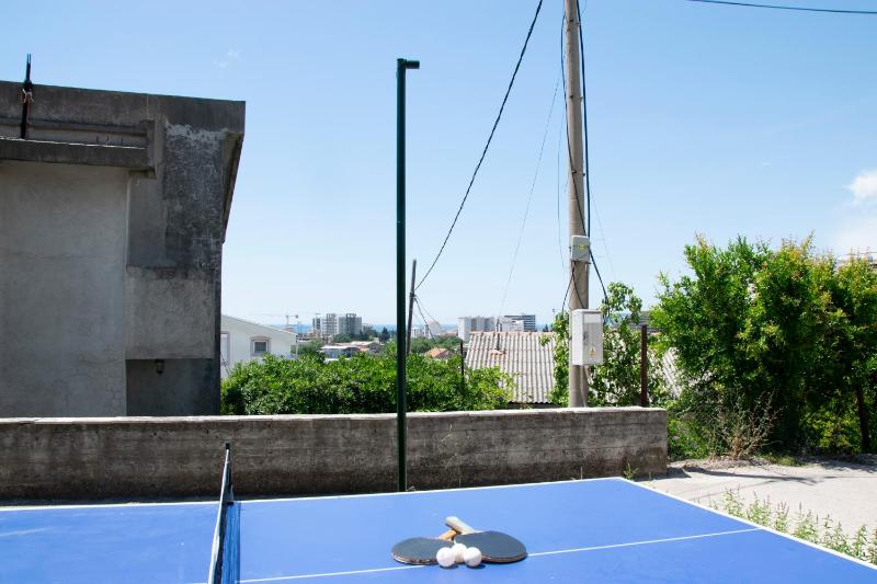 Private Sunny Hills Apartment - image 13