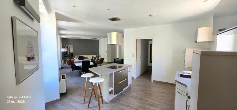 Chic duplex in Saint-Tropez with parking - image 21