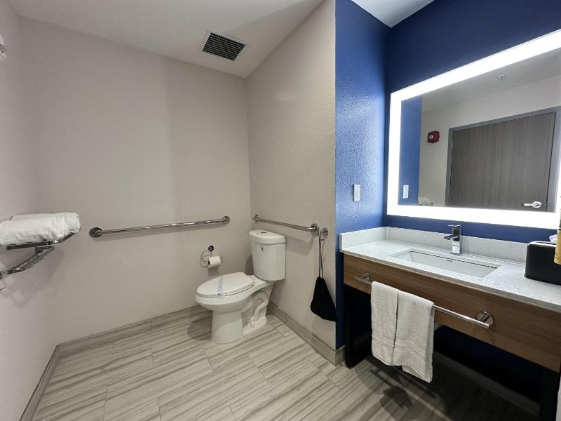 Best Western Plus Fair Park East - image 19