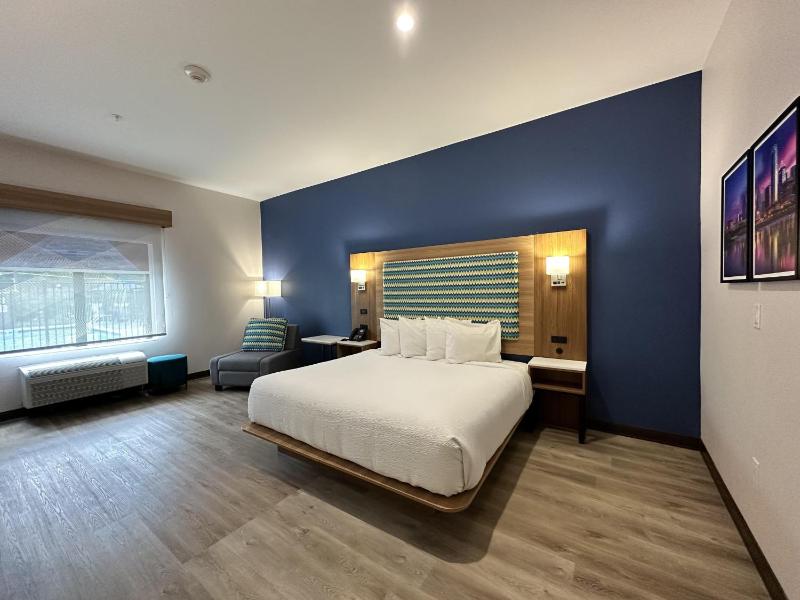 Best Western Plus Fair Park East - image 25