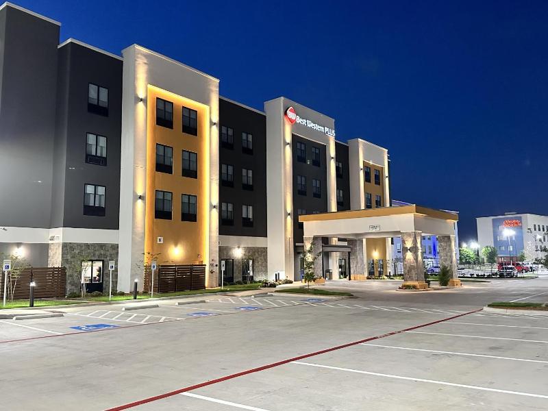 Best Western Plus Fair Park East - image 35