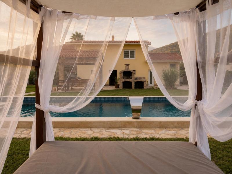 La Hacienda -Private Pool & Garden - image 13
